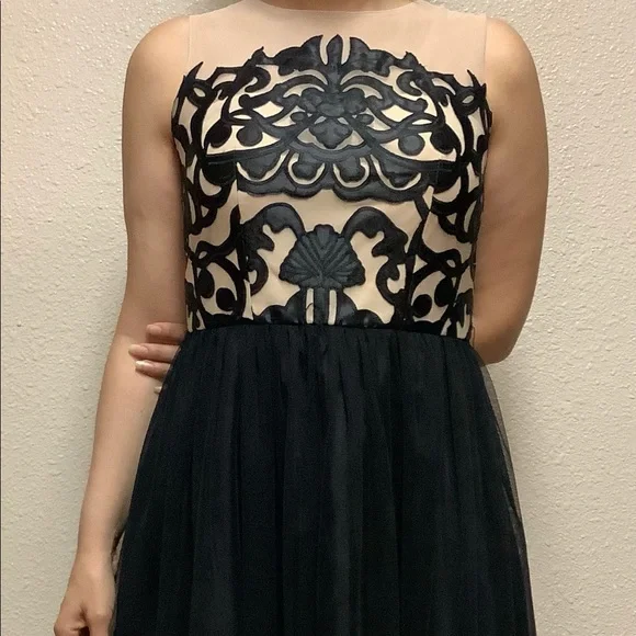 Jackie Jon Dress - Picture 9 of 13